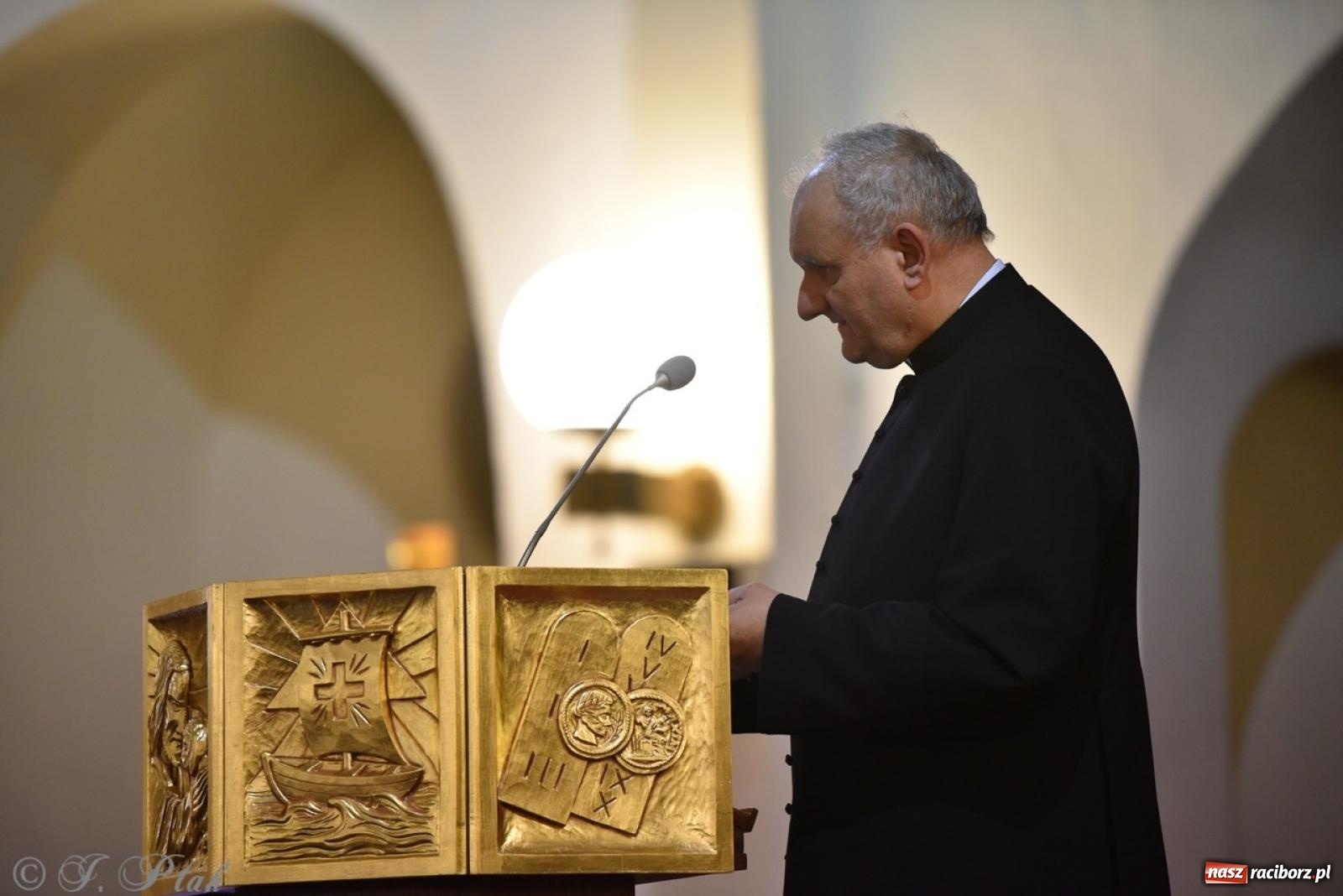 Zdjęcie w galerii na portalu naszraciborz.pl: Wielki Czwartek – początek Triduum Paschalnego w Raciborzu [WIDEO] wiadomości z regionu