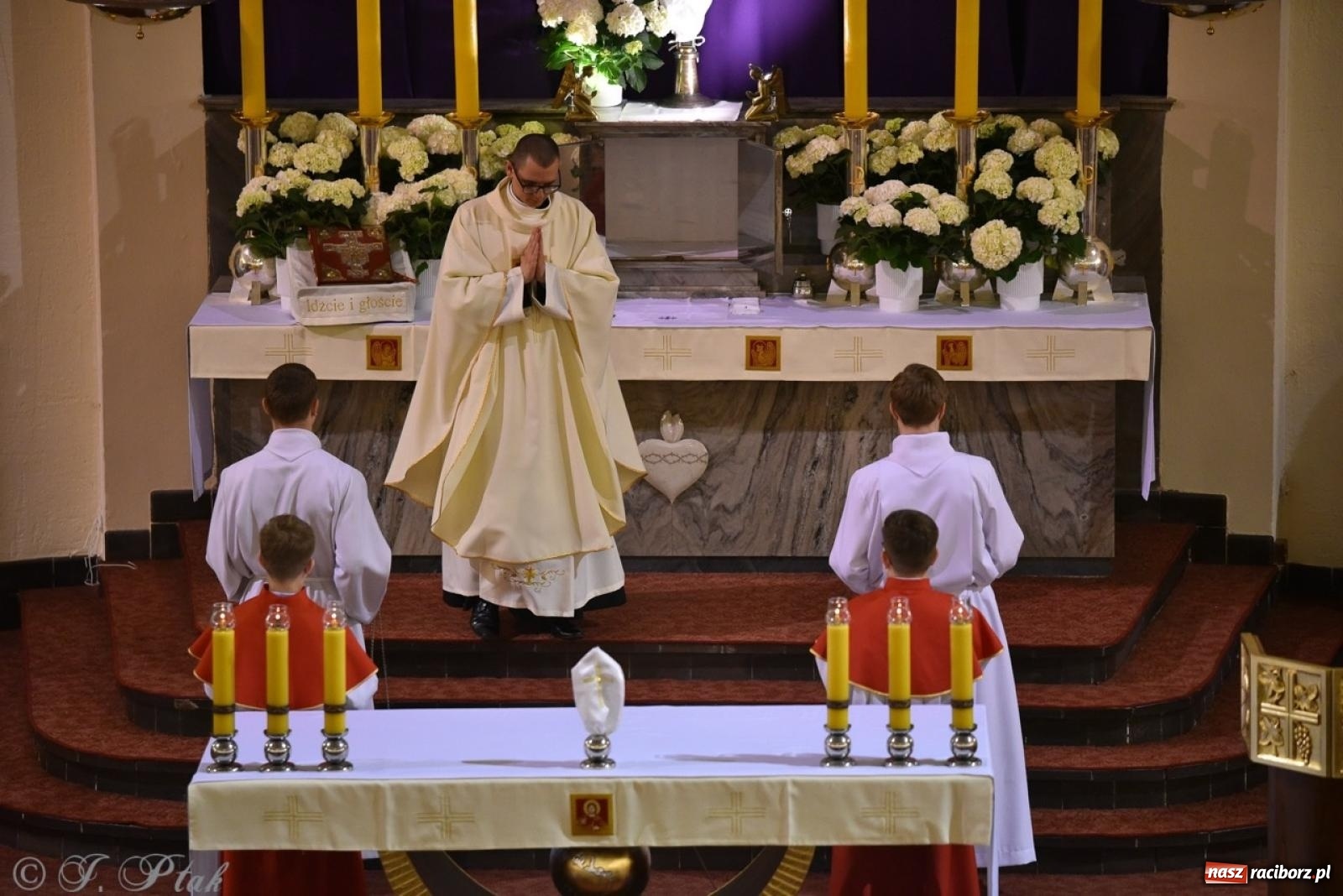 Zdjęcie w galerii na portalu naszraciborz.pl: Wielki Czwartek – początek Triduum Paschalnego w Raciborzu [WIDEO] wiadomości z regionu