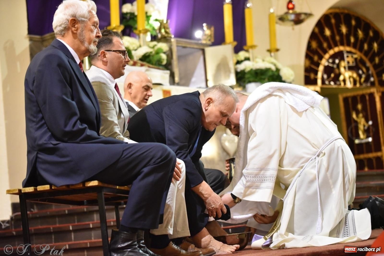 Zdjęcie w galerii na portalu naszraciborz.pl: Wielki Czwartek – początek Triduum Paschalnego w Raciborzu [WIDEO] wiadomości z regionu