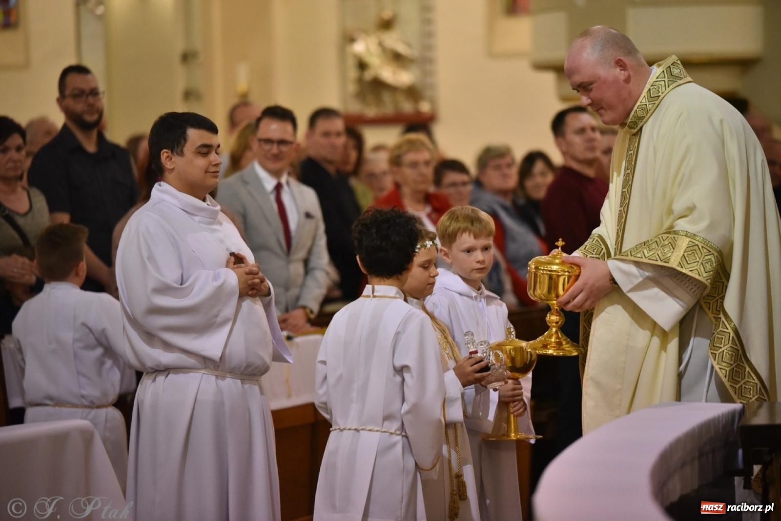 Zdjęcie w galerii na portalu naszraciborz.pl: Wielki Czwartek – początek Triduum Paschalnego w Raciborzu [WIDEO] wiadomości z regionu