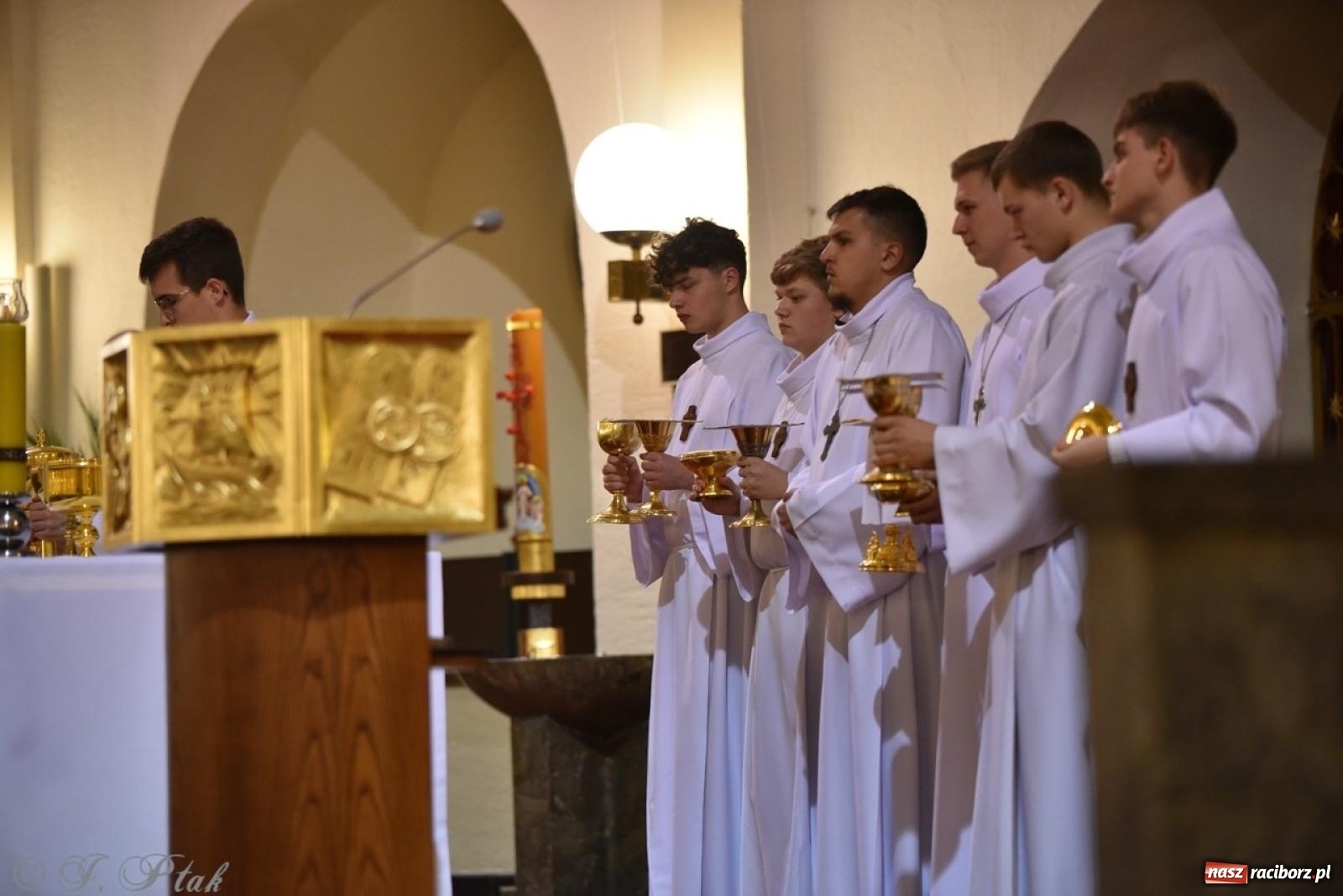 Zdjęcie w galerii na portalu naszraciborz.pl: Wielki Czwartek – początek Triduum Paschalnego w Raciborzu [WIDEO] wiadomości z regionu