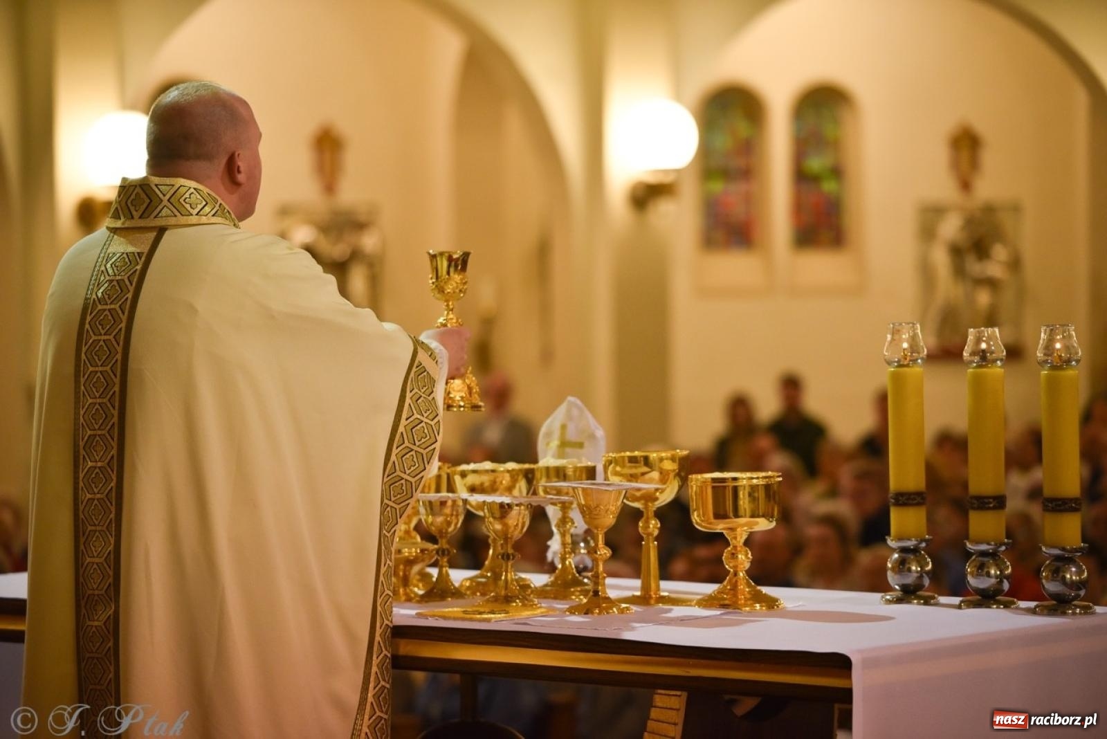 Zdjęcie w galerii na portalu naszraciborz.pl: Wielki Czwartek – początek Triduum Paschalnego w Raciborzu [WIDEO] wiadomości z regionu
