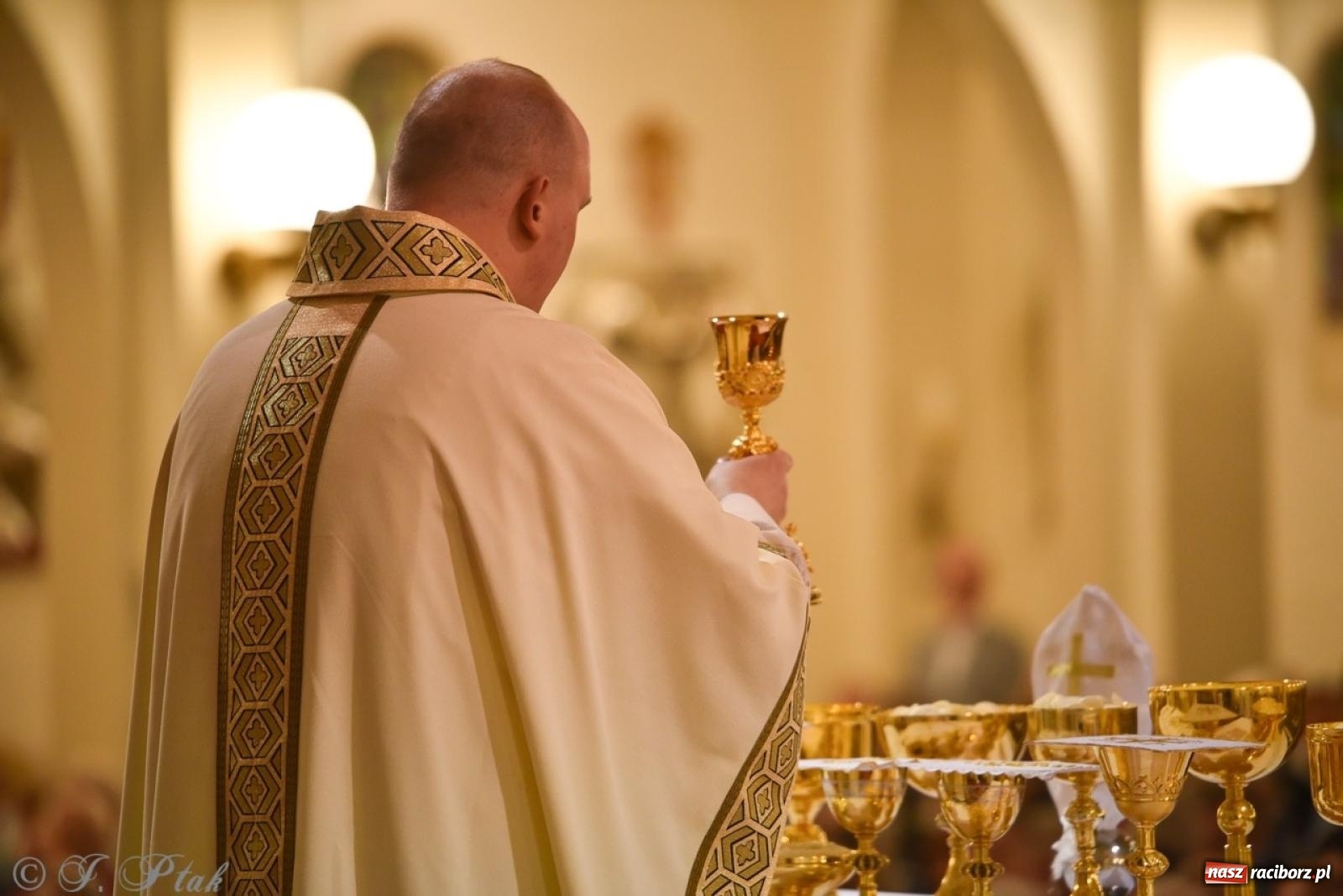 Zdjęcie w galerii na portalu naszraciborz.pl: Wielki Czwartek – początek Triduum Paschalnego w Raciborzu [WIDEO] wiadomości z regionu