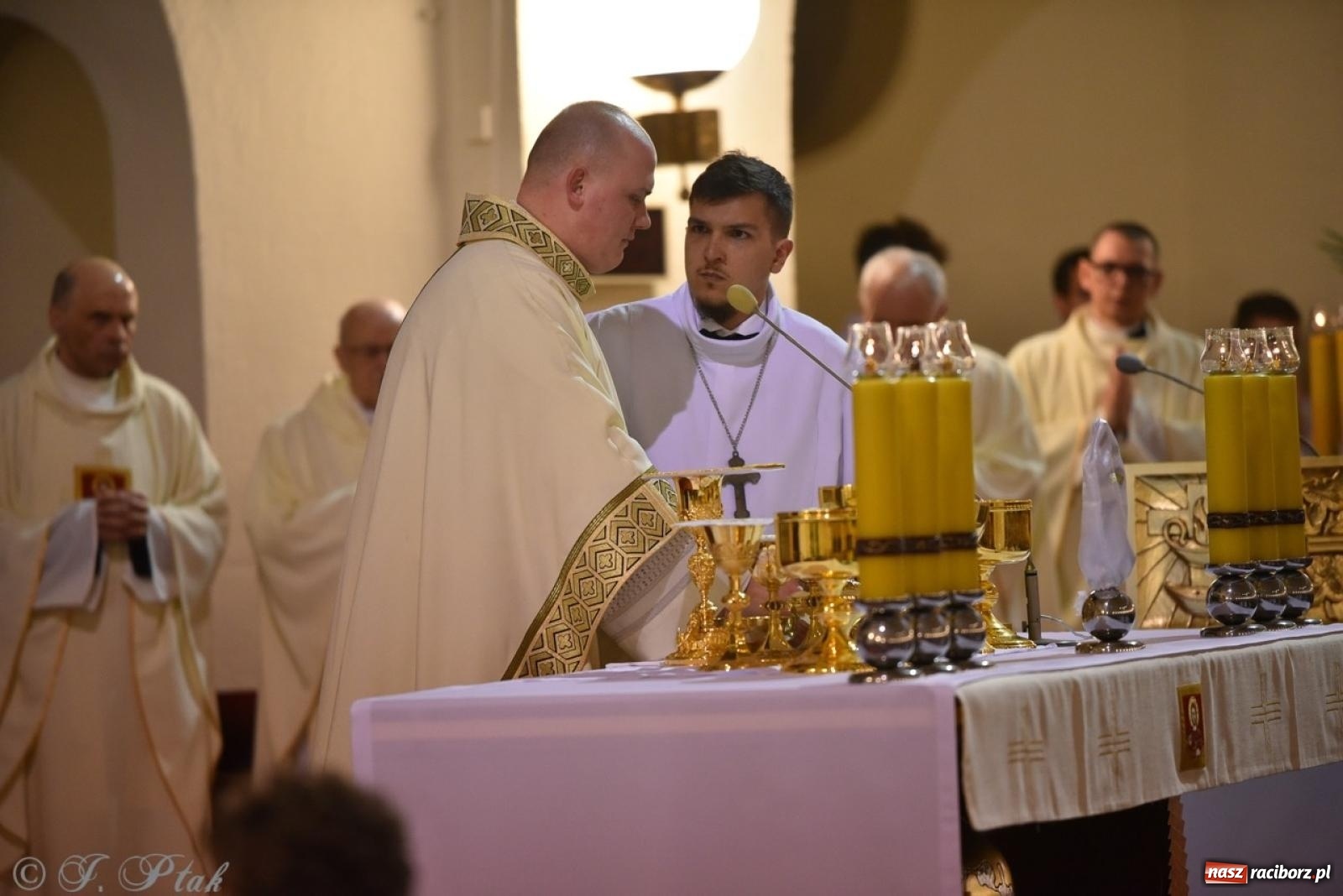 Zdjęcie w galerii na portalu naszraciborz.pl: Wielki Czwartek – początek Triduum Paschalnego w Raciborzu [WIDEO] wiadomości z regionu