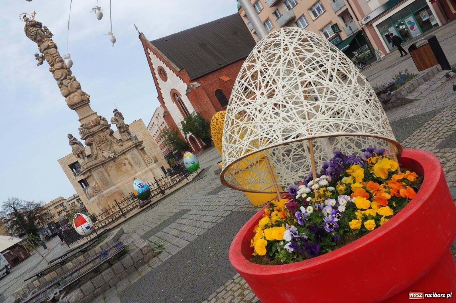 Zdjęcie w galerii na portalu naszraciborz.pl: Racibórz u progu Wielkanocy – pisanki, żur i jarmark staroci wiadomości z regionu