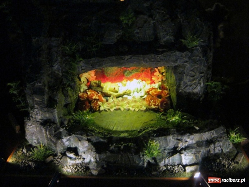 Zdjęcie w galerii na portalu naszraciborz.pl: Prywatny Boży Grób Grzegorza Mejłuna wiadomości z regionu