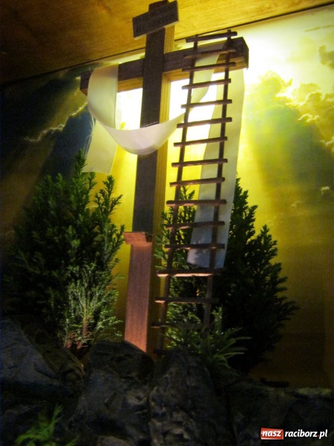 Zdjęcie w galerii na portalu naszraciborz.pl: Prywatny Boży Grób Grzegorza Mejłuna wiadomości z regionu