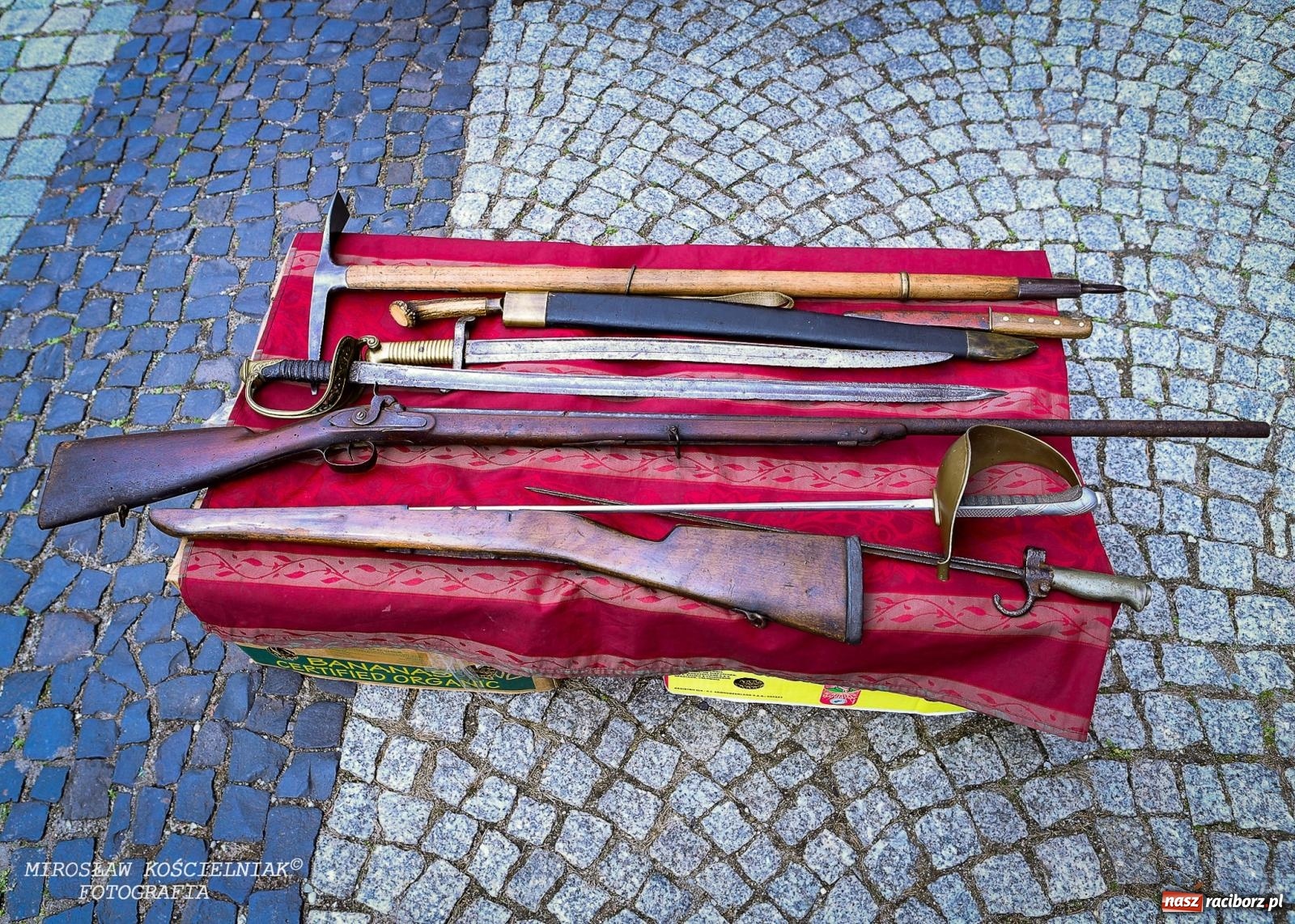 Zdjęcie w galerii na portalu naszraciborz.pl: Raciborski targ staroci ze smutnym akcentem  wiadomości z regionu