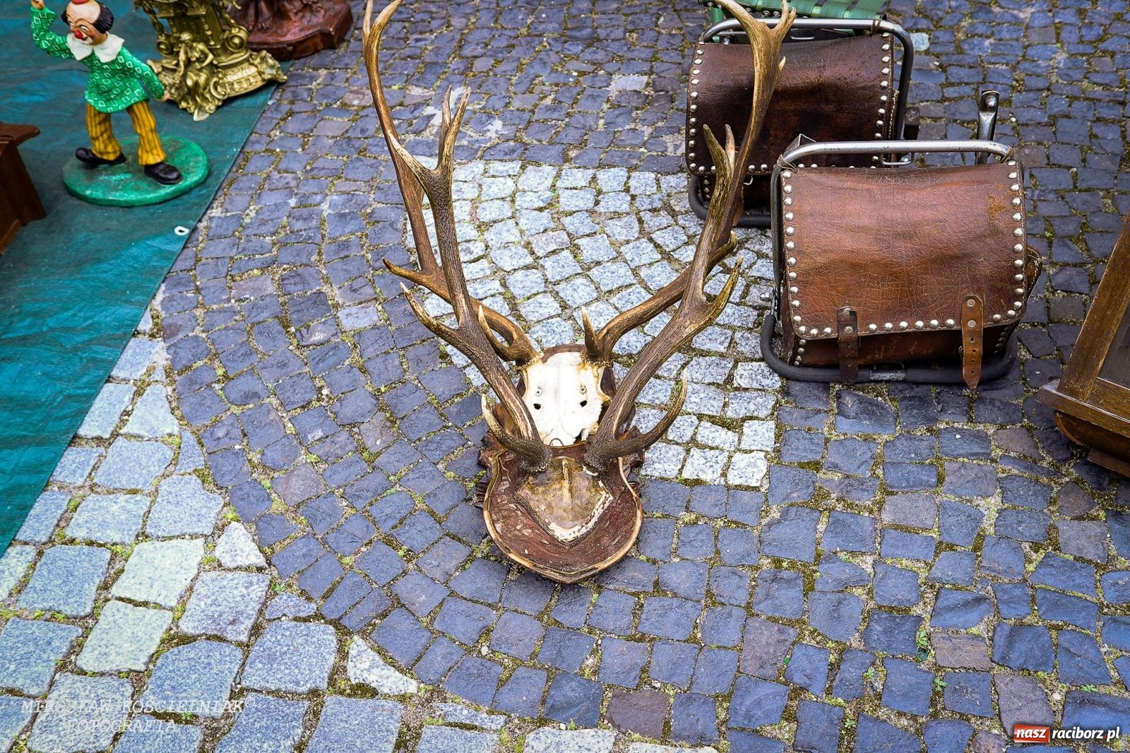 Zdjęcie w galerii na portalu naszraciborz.pl: Raciborski targ staroci ze smutnym akcentem  wiadomości z regionu