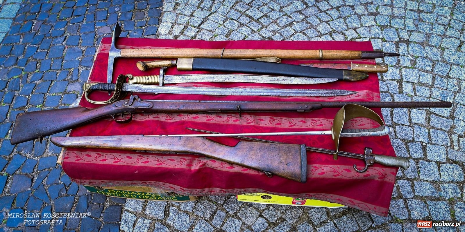 Zdjęcie w galerii na portalu naszraciborz.pl: Raciborski targ staroci ze smutnym akcentem  wiadomości z regionu