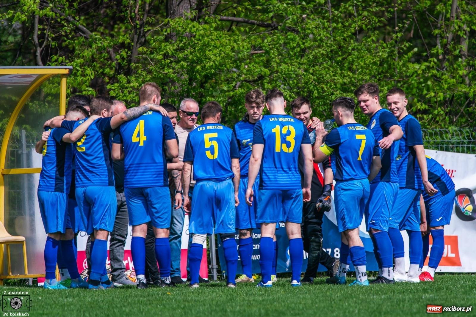 Zdjęcie w galerii na portalu naszraciborz.pl: Derby Raciborza. Dwa ciosy Ocic pogrążyły Brzezie [FOTO] wiadomości z regionu
