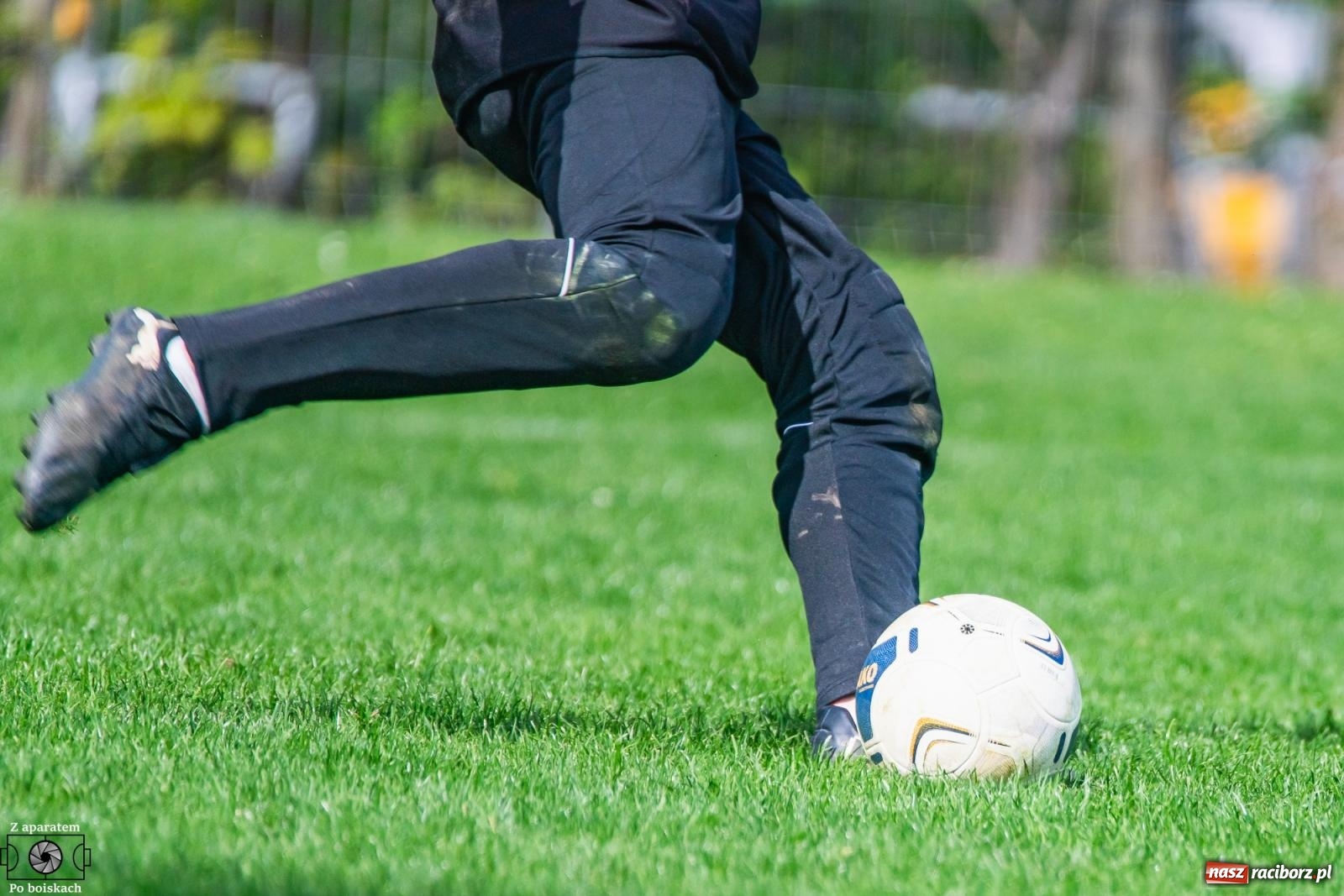 Zdjęcie w galerii na portalu naszraciborz.pl: Derby Raciborza. Dwa ciosy Ocic pogrążyły Brzezie [FOTO] wiadomości z regionu