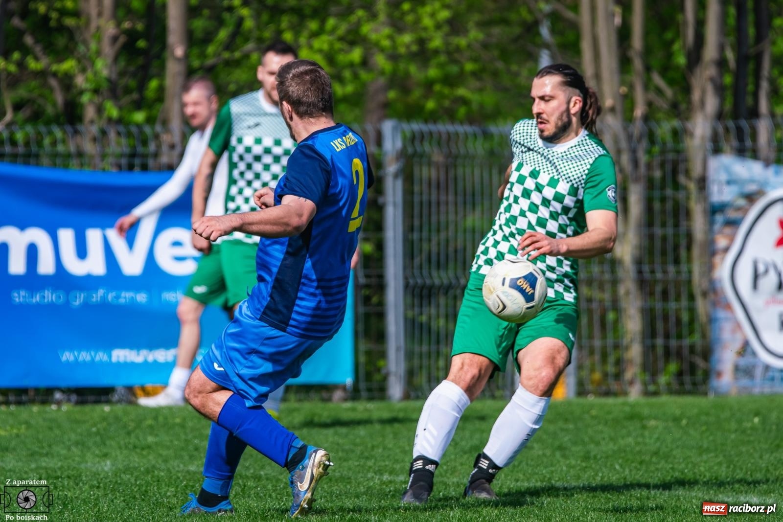 Zdjęcie w galerii na portalu naszraciborz.pl: Derby Raciborza. Dwa ciosy Ocic pogrążyły Brzezie [FOTO] wiadomości z regionu
