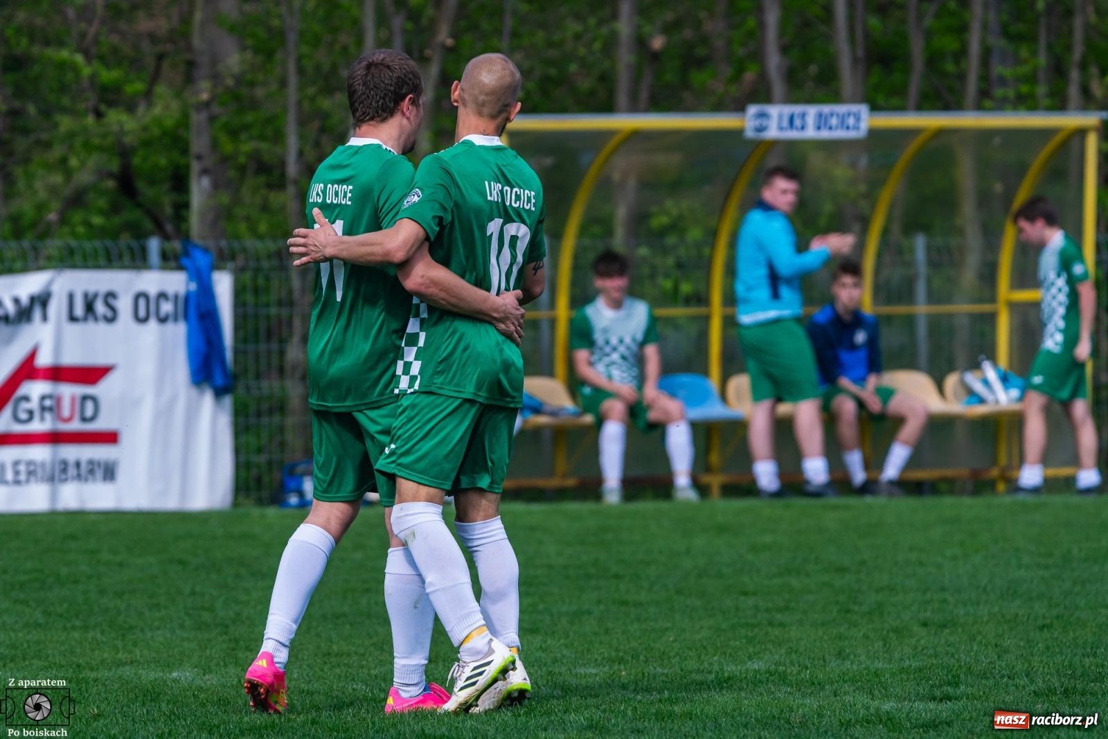 Zdjęcie w galerii na portalu naszraciborz.pl: Derby Raciborza. Dwa ciosy Ocic pogrążyły Brzezie [FOTO] wiadomości z regionu