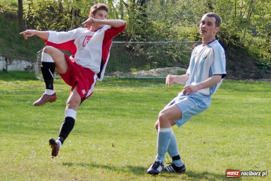 Zdjęcie w galerii na portalu naszraciborz.pl: Zawada za silna dla Tworkowa wiadomości z regionu