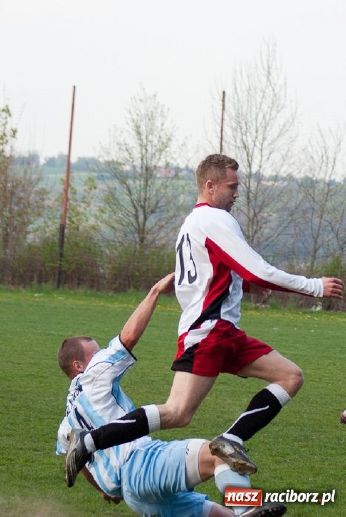 Zdjęcie w galerii na portalu naszraciborz.pl: Zawada za silna dla Tworkowa wiadomości z regionu