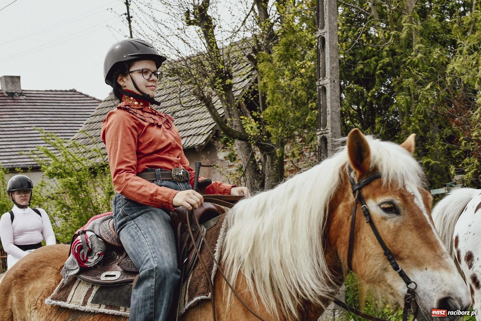 Zdjęcie w galerii na portalu naszraciborz.pl: Z wiarą przez pola – konna procesja wielkanocna w Zawadzie Książęcej [FOTO i WIDEO] wiadomości z regionu