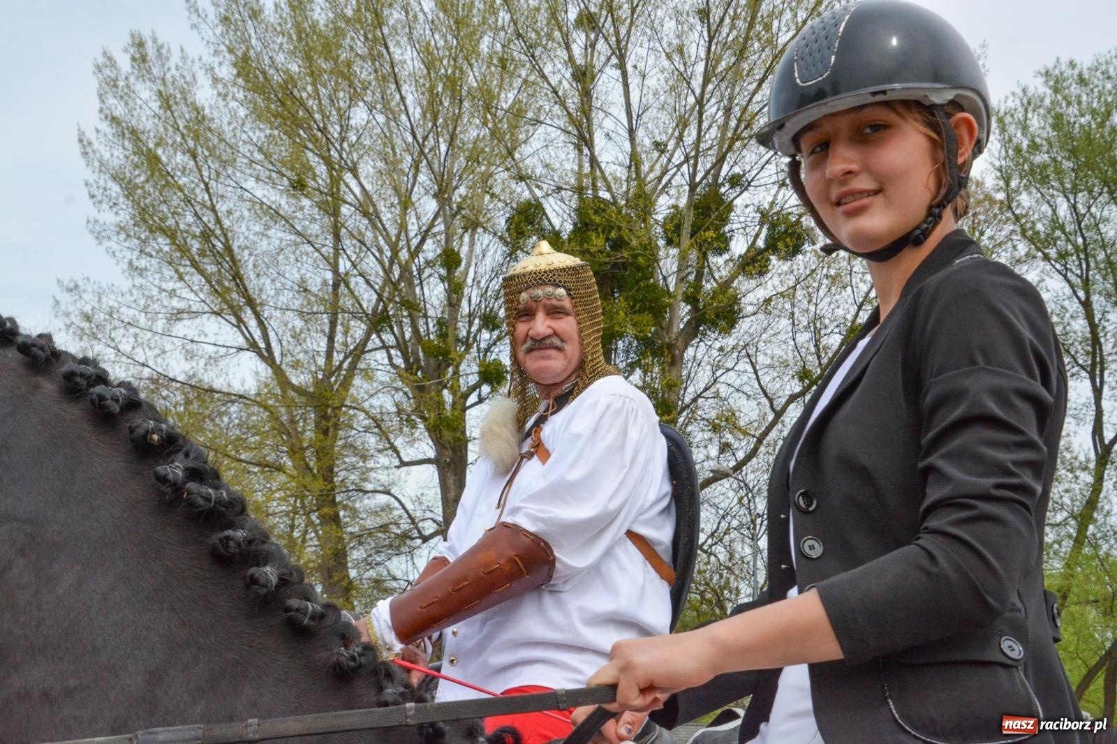 Zdjęcie w galerii na portalu naszraciborz.pl: Morawskie dziedzictwo, konie i goście honorowi – wielkanocna procesja w Pietrowicach Wielkich [FOTO i WIDEO] wiadomości z regionu