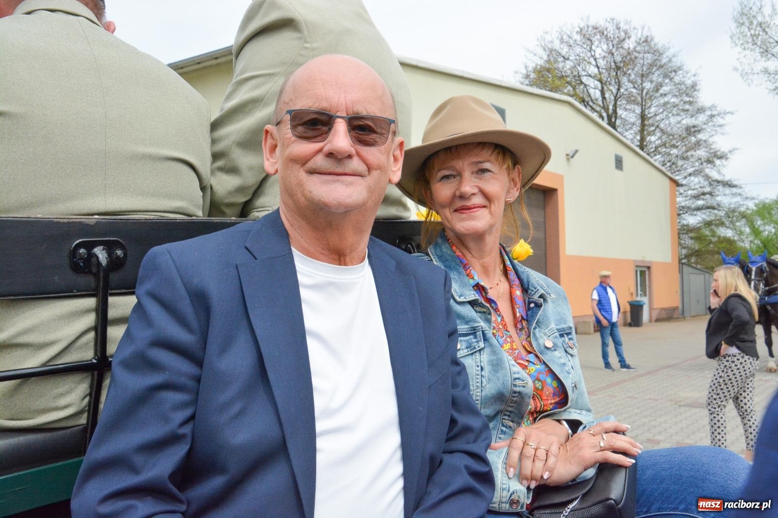 Zdjęcie w galerii na portalu naszraciborz.pl: Morawskie dziedzictwo, konie i goście honorowi – wielkanocna procesja w Pietrowicach Wielkich [FOTO i WIDEO] wiadomości z regionu