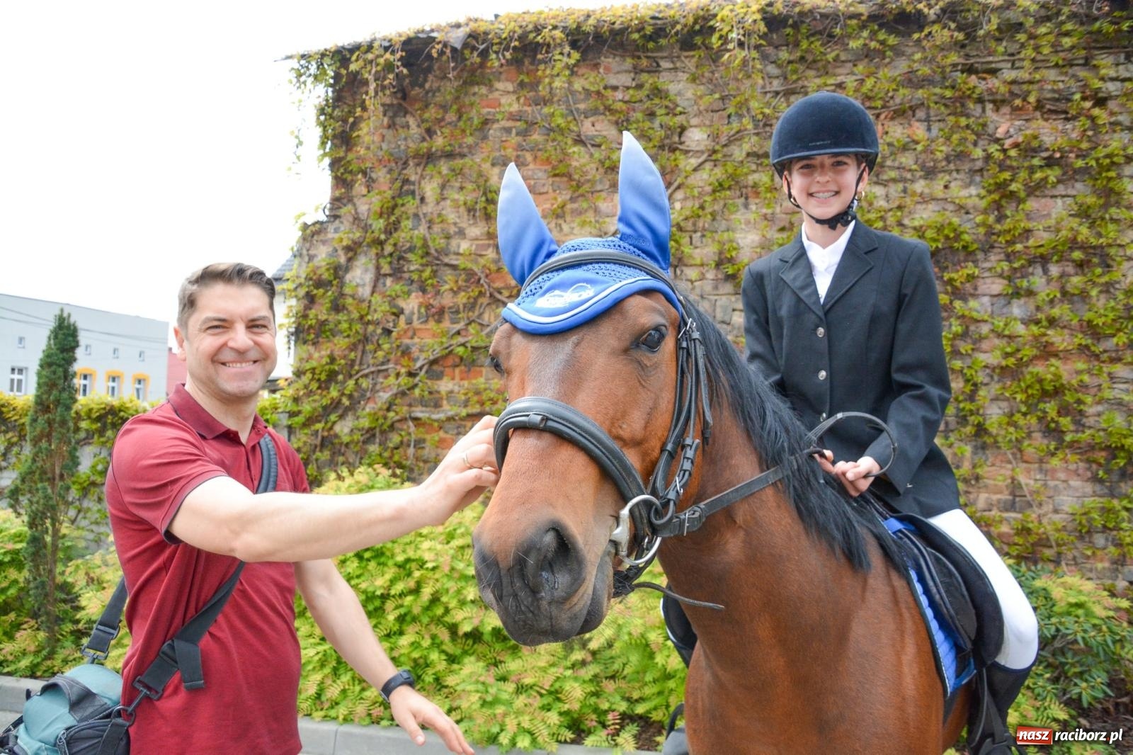 Zdjęcie w galerii na portalu naszraciborz.pl: Morawskie dziedzictwo, konie i goście honorowi – wielkanocna procesja w Pietrowicach Wielkich [FOTO i WIDEO] wiadomości z regionu