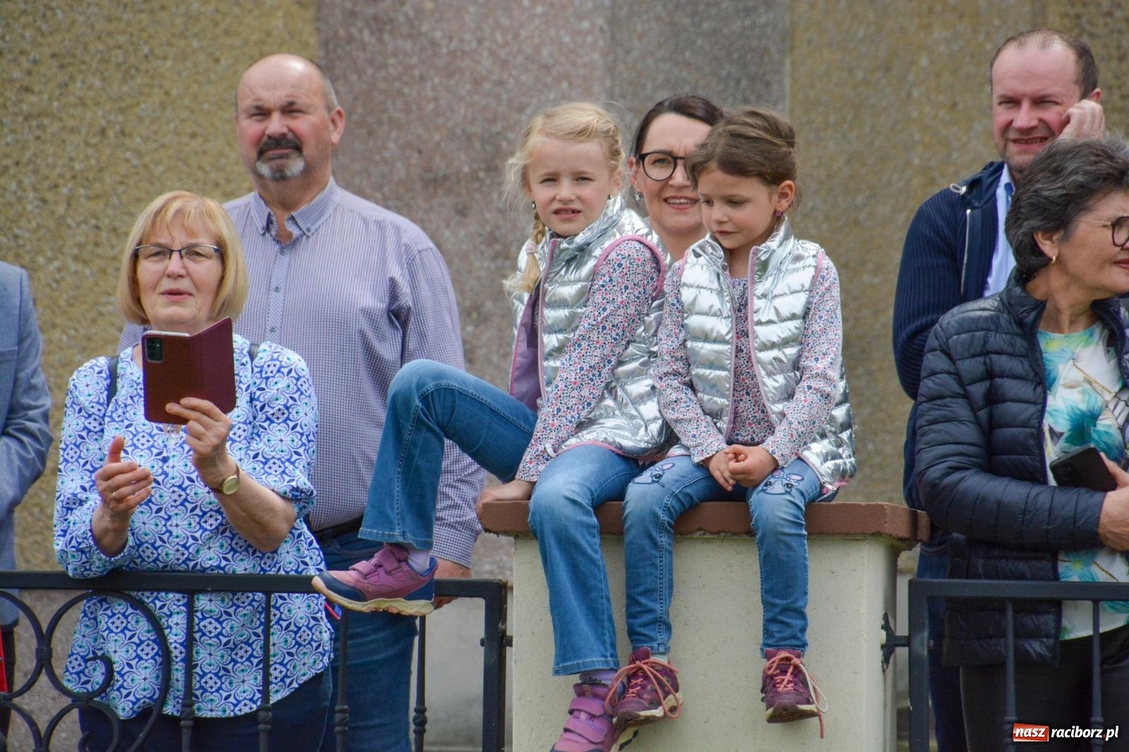 Zdjęcie w galerii na portalu naszraciborz.pl: Morawskie dziedzictwo, konie i goście honorowi – wielkanocna procesja w Pietrowicach Wielkich [FOTO i WIDEO] wiadomości z regionu