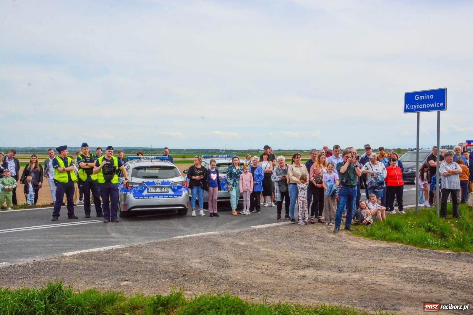 Zdjęcie w galerii na portalu naszraciborz.pl: 117 koni doliczono się podczas wielkanocnej procesji konnej w Bieńkowicach [FOTO i WIDEO] wiadomości z regionu