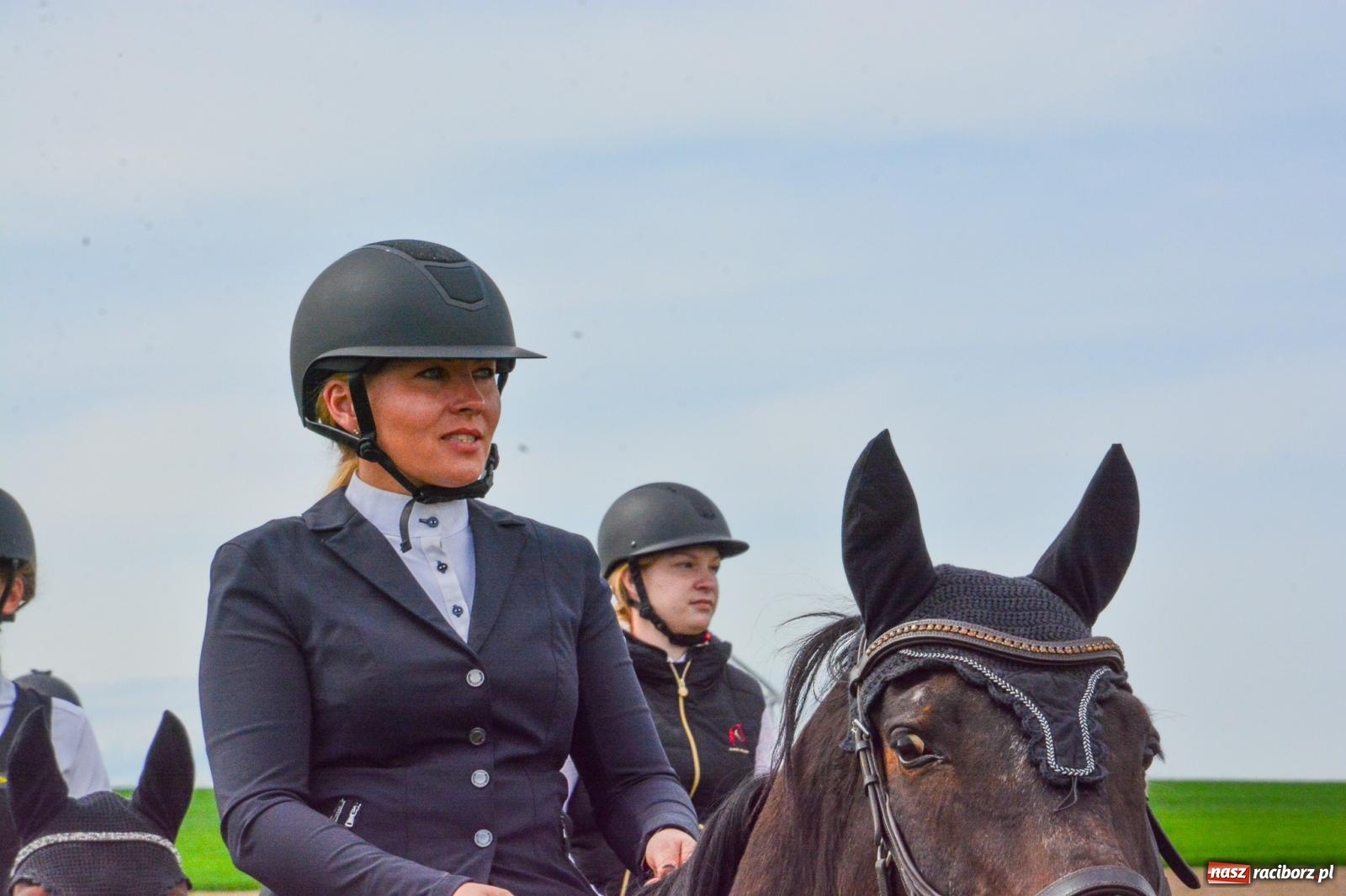 Zdjęcie w galerii na portalu naszraciborz.pl: 117 koni doliczono się podczas wielkanocnej procesji konnej w Bieńkowicach [FOTO i WIDEO] wiadomości z regionu