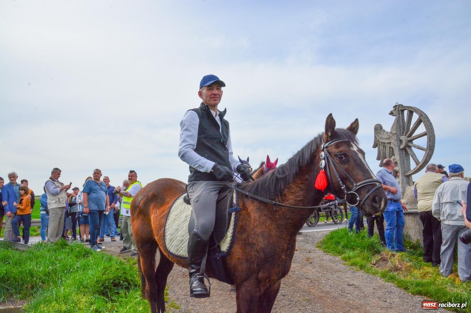 Zdjęcie w galerii na portalu naszraciborz.pl: Procesja konna w Sudole przeszła granicami Raciborza z modlitwą o urodzaj [FOTO i WIDEO] wiadomości z regionu