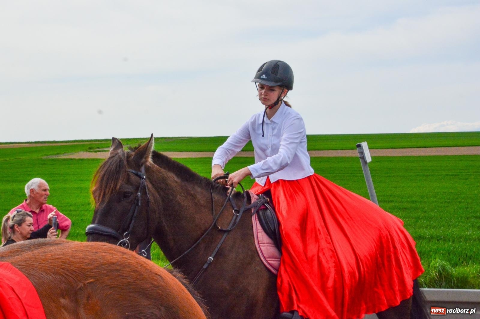 Zdjęcie w galerii na portalu naszraciborz.pl: Procesja konna w Sudole przeszła granicami Raciborza z modlitwą o urodzaj [FOTO i WIDEO] wiadomości z regionu