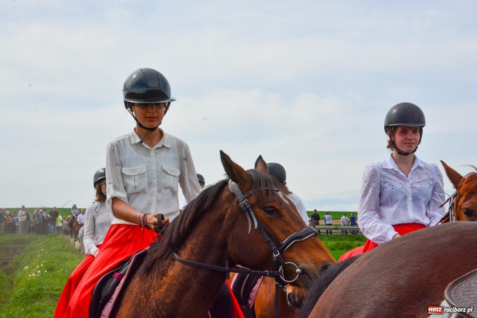 Zdjęcie w galerii na portalu naszraciborz.pl: Procesja konna w Sudole przeszła granicami Raciborza z modlitwą o urodzaj [FOTO i WIDEO] wiadomości z regionu