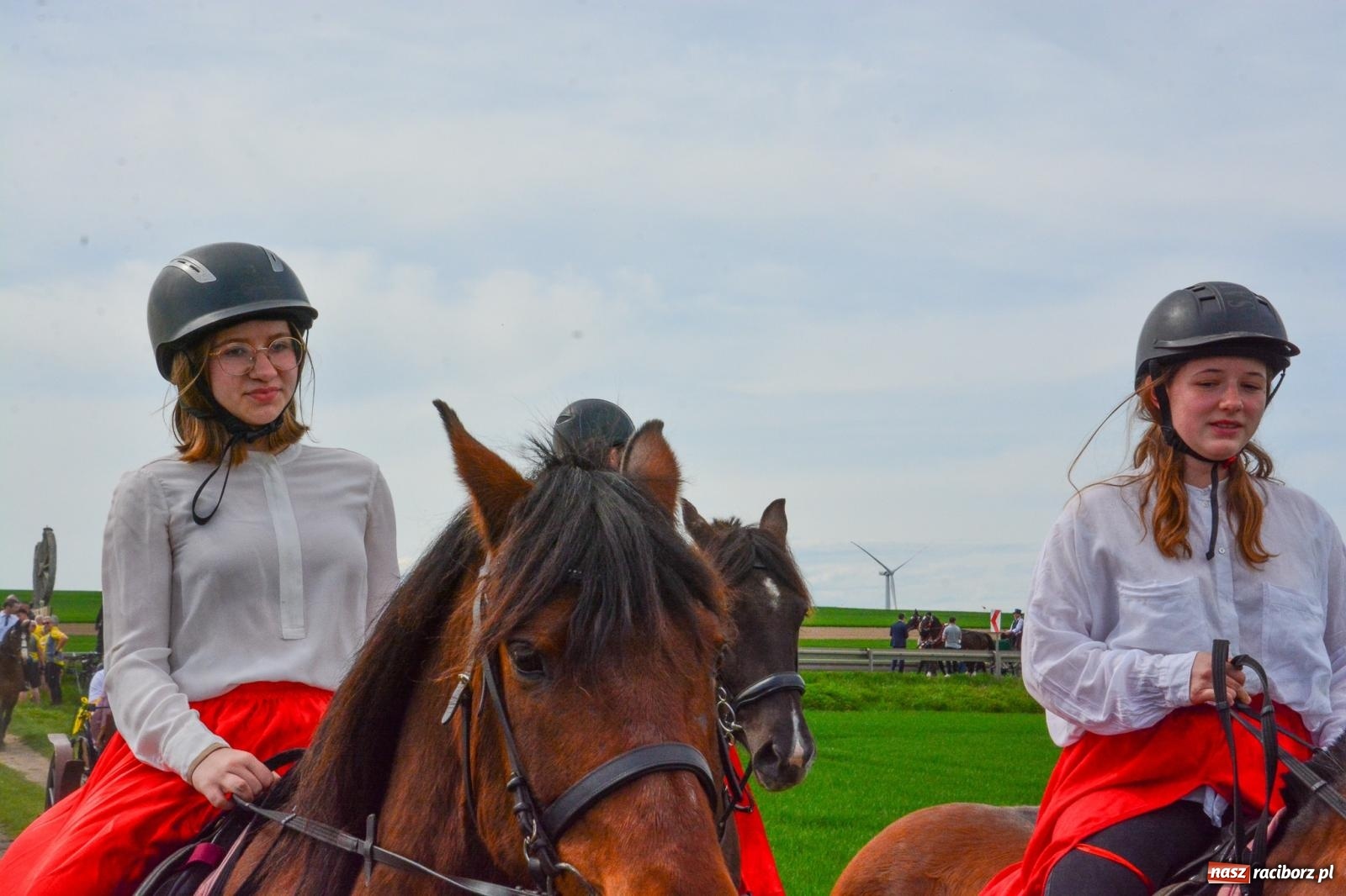 Zdjęcie w galerii na portalu naszraciborz.pl: Procesja konna w Sudole przeszła granicami Raciborza z modlitwą o urodzaj [FOTO i WIDEO] wiadomości z regionu