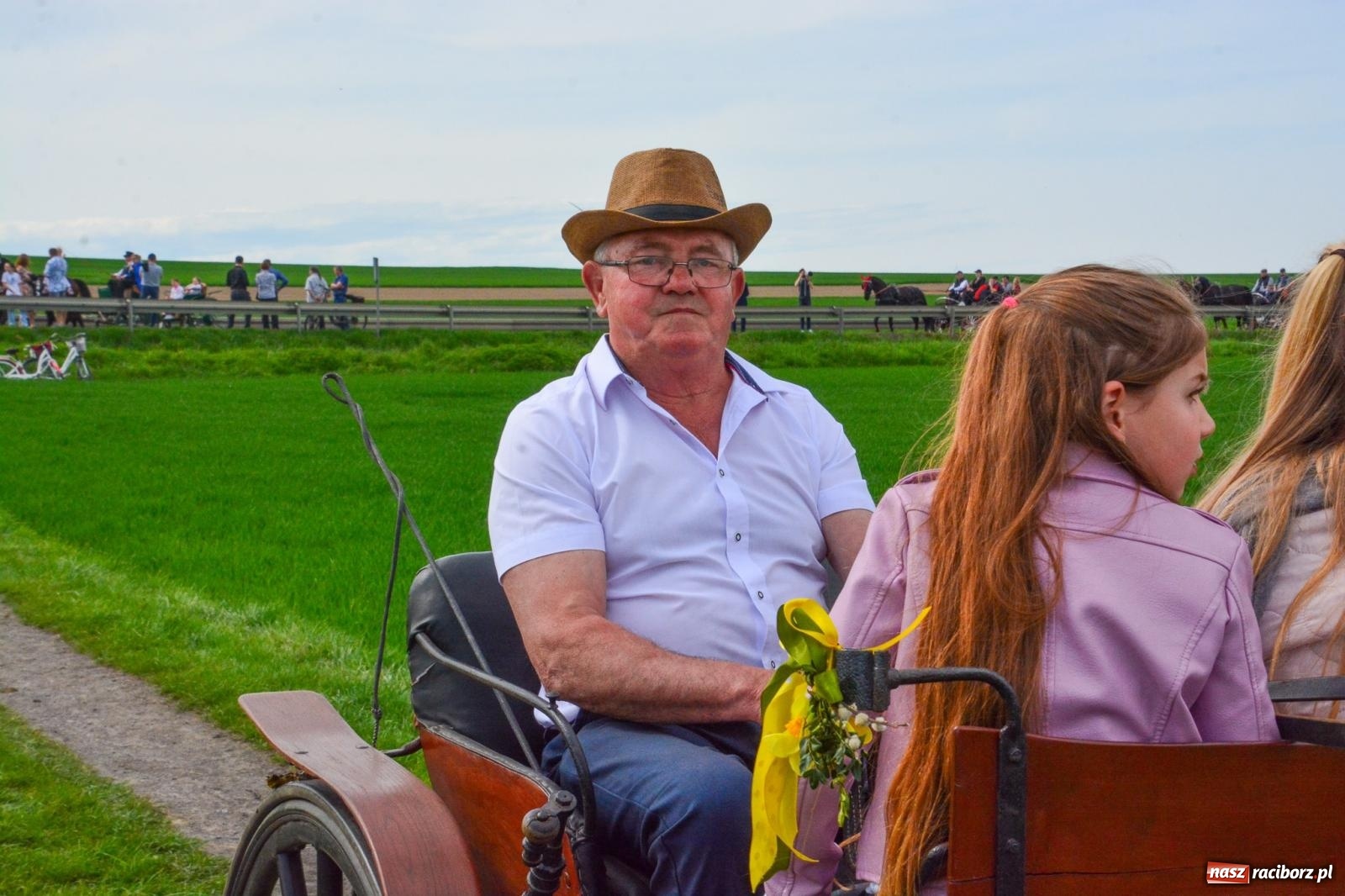 Zdjęcie w galerii na portalu naszraciborz.pl: Procesja konna w Sudole przeszła granicami Raciborza z modlitwą o urodzaj [FOTO i WIDEO] wiadomości z regionu