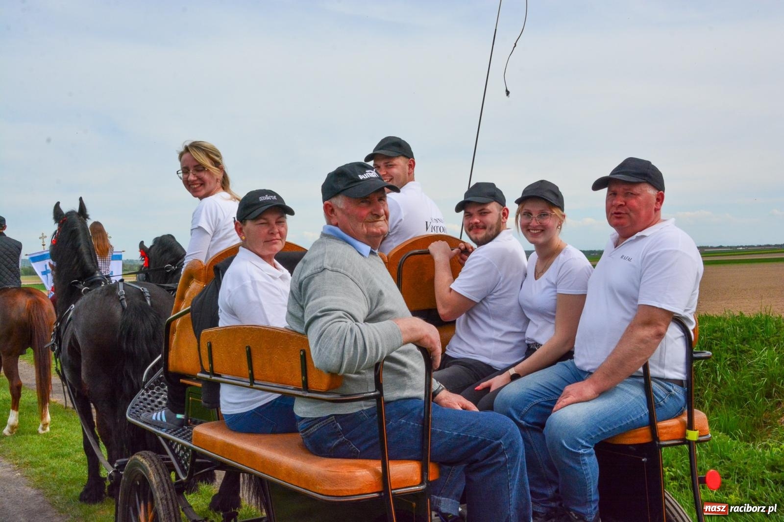 Zdjęcie w galerii na portalu naszraciborz.pl: Procesja konna w Sudole przeszła granicami Raciborza z modlitwą o urodzaj [FOTO i WIDEO] wiadomości z regionu