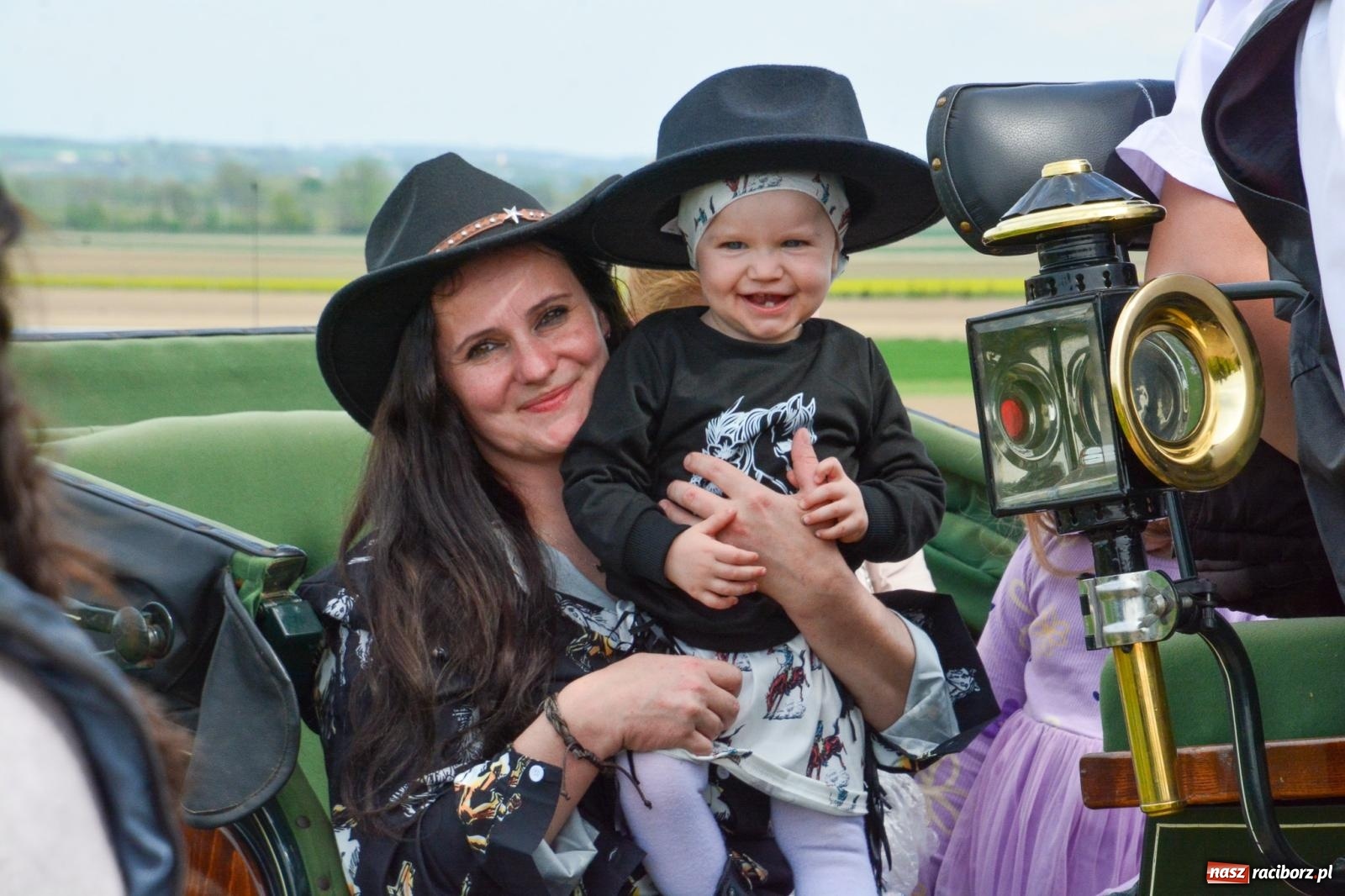 Zdjęcie w galerii na portalu naszraciborz.pl: Procesja konna w Sudole przeszła granicami Raciborza z modlitwą o urodzaj [FOTO i WIDEO] wiadomości z regionu