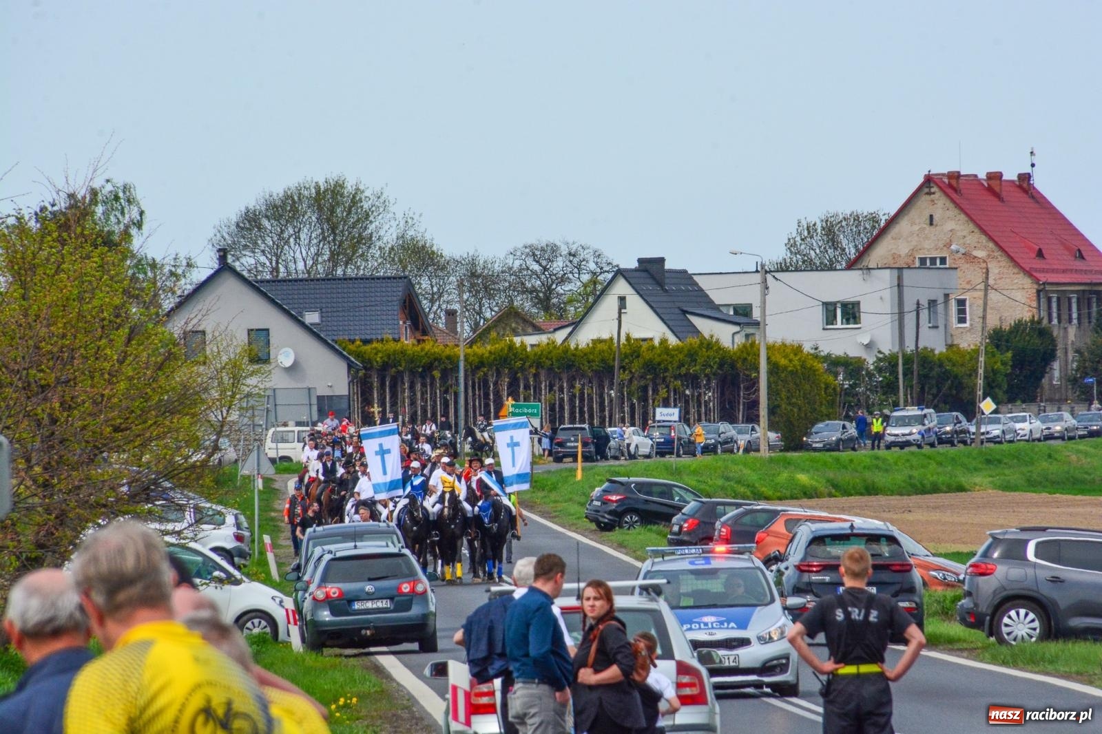 Zdjęcie w galerii na portalu naszraciborz.pl: Procesja konna w Sudole przeszła granicami Raciborza z modlitwą o urodzaj [FOTO i WIDEO] wiadomości z regionu