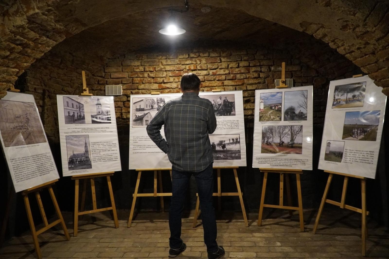 Zdjęcie w galerii na portalu naszraciborz.pl: Wystawa plenerowa Sudół – historia i tradycje wsi wiadomości z regionu