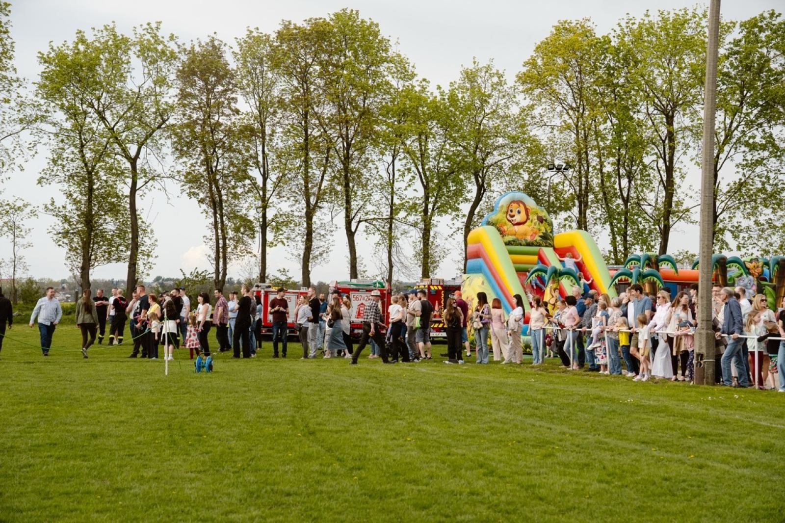 Zdjęcie w galerii na portalu naszraciborz.pl: Tradycyjna pietrowicka procesja wielkanocna na bis. Pielęgnowanie ducha i historii wiadomości z regionu