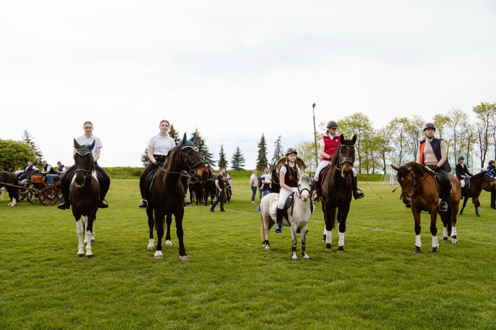 Zdjęcie w galerii na portalu naszraciborz.pl: Tradycyjna pietrowicka procesja wielkanocna na bis. Pielęgnowanie ducha i historii wiadomości z regionu