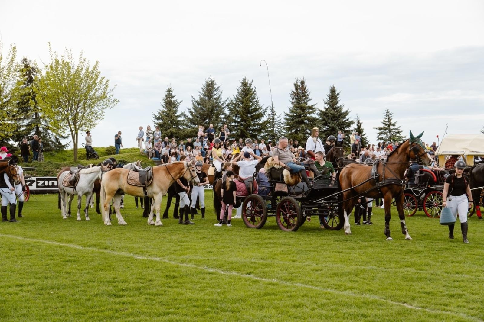Zdjęcie w galerii na portalu naszraciborz.pl: Tradycyjna pietrowicka procesja wielkanocna na bis. Pielęgnowanie ducha i historii wiadomości z regionu
