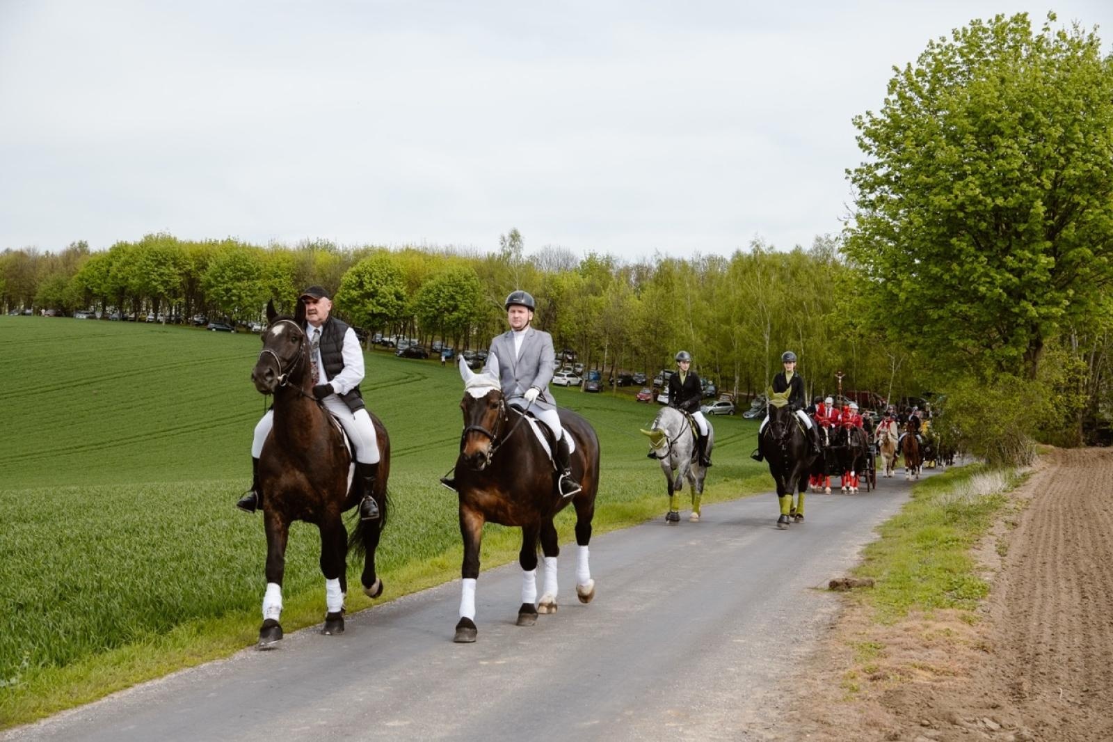 Zdjęcie w galerii na portalu naszraciborz.pl: Tradycyjna pietrowicka procesja wielkanocna na bis. Pielęgnowanie ducha i historii wiadomości z regionu