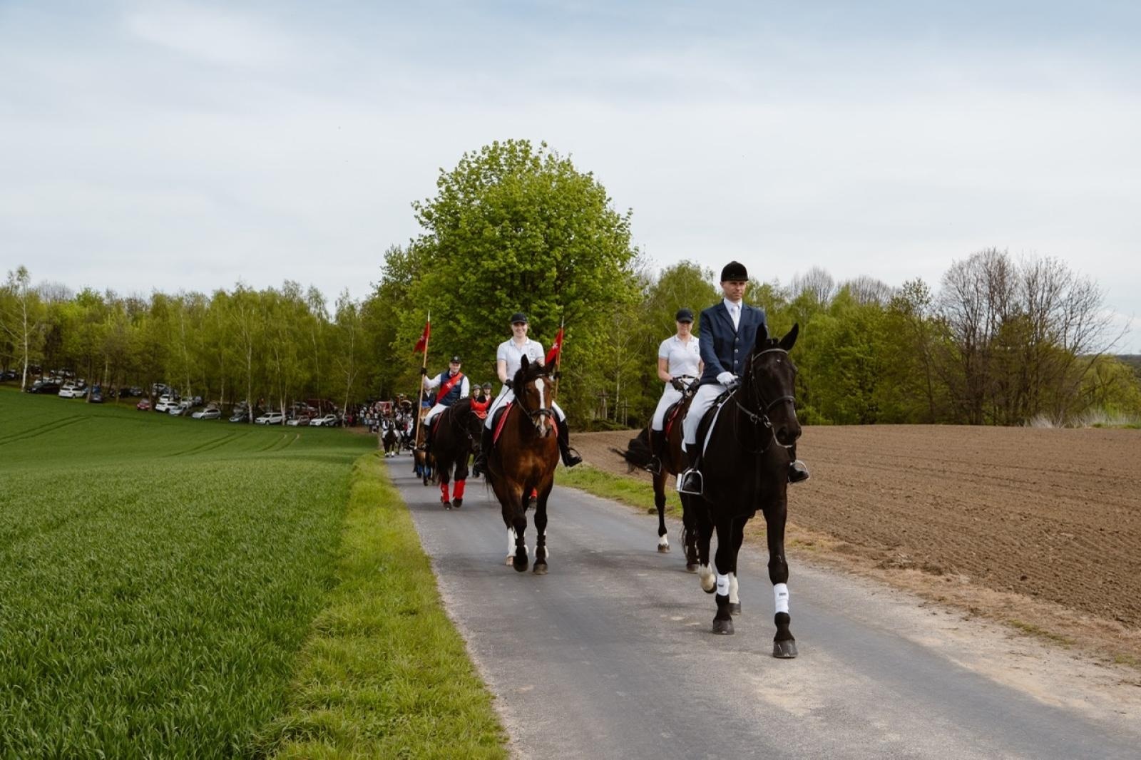 Zdjęcie w galerii na portalu naszraciborz.pl: Tradycyjna pietrowicka procesja wielkanocna na bis. Pielęgnowanie ducha i historii wiadomości z regionu