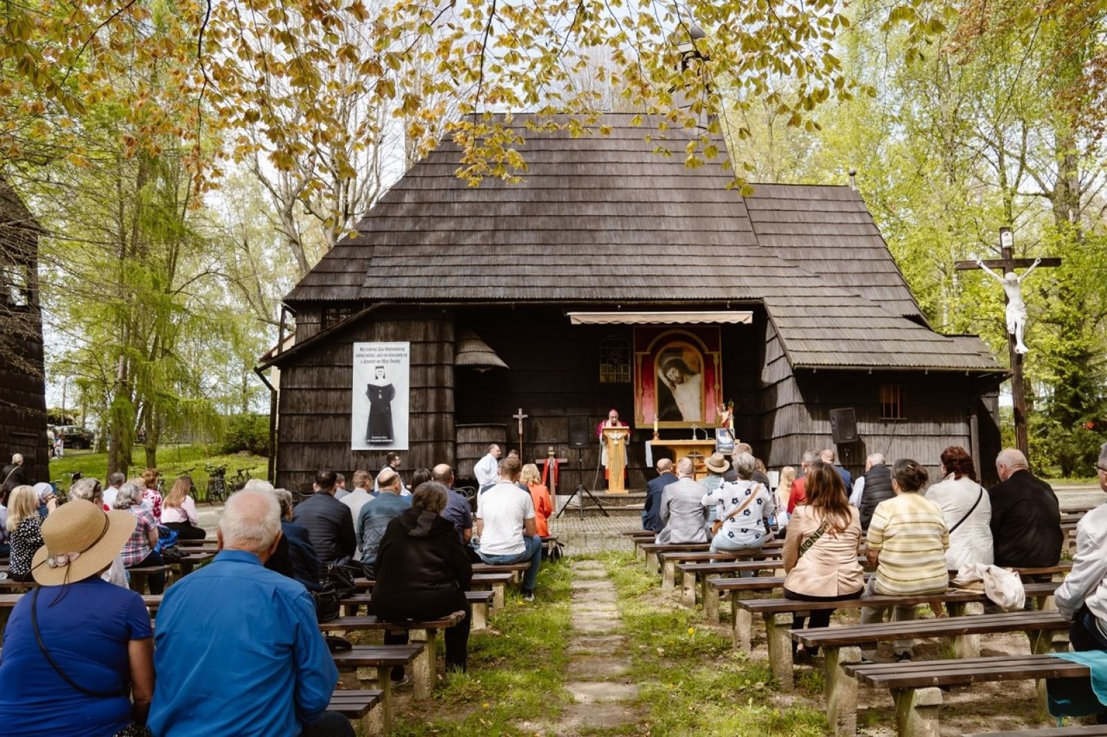 Zdjęcie w galerii na portalu naszraciborz.pl: Tradycyjna pietrowicka procesja wielkanocna na bis. Pielęgnowanie ducha i historii wiadomości z regionu