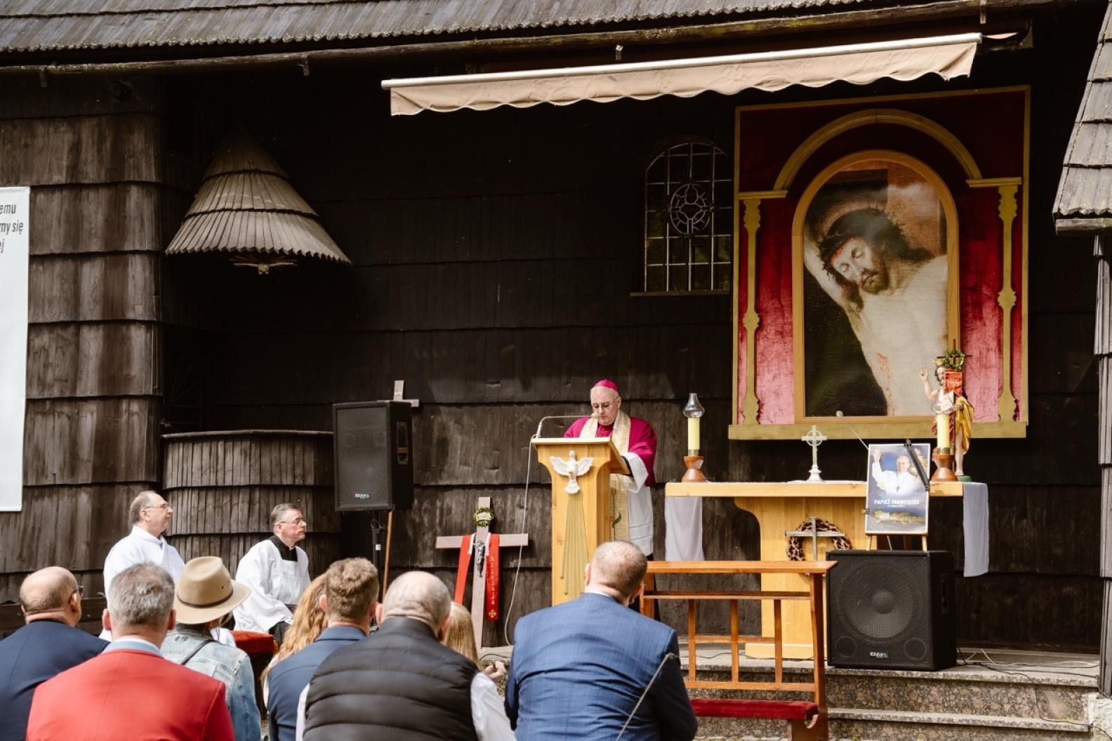 Zdjęcie w galerii na portalu naszraciborz.pl: Tradycyjna pietrowicka procesja wielkanocna na bis. Pielęgnowanie ducha i historii wiadomości z regionu