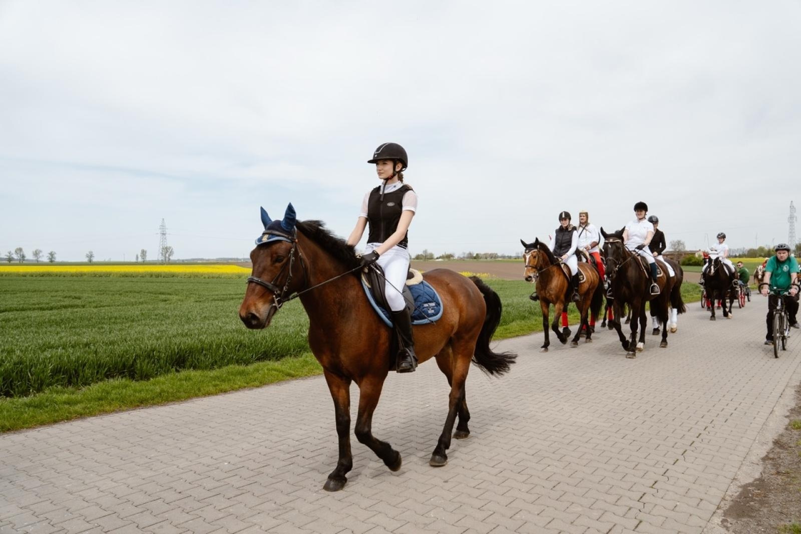 Zdjęcie w galerii na portalu naszraciborz.pl: Tradycyjna pietrowicka procesja wielkanocna na bis. Pielęgnowanie ducha i historii wiadomości z regionu