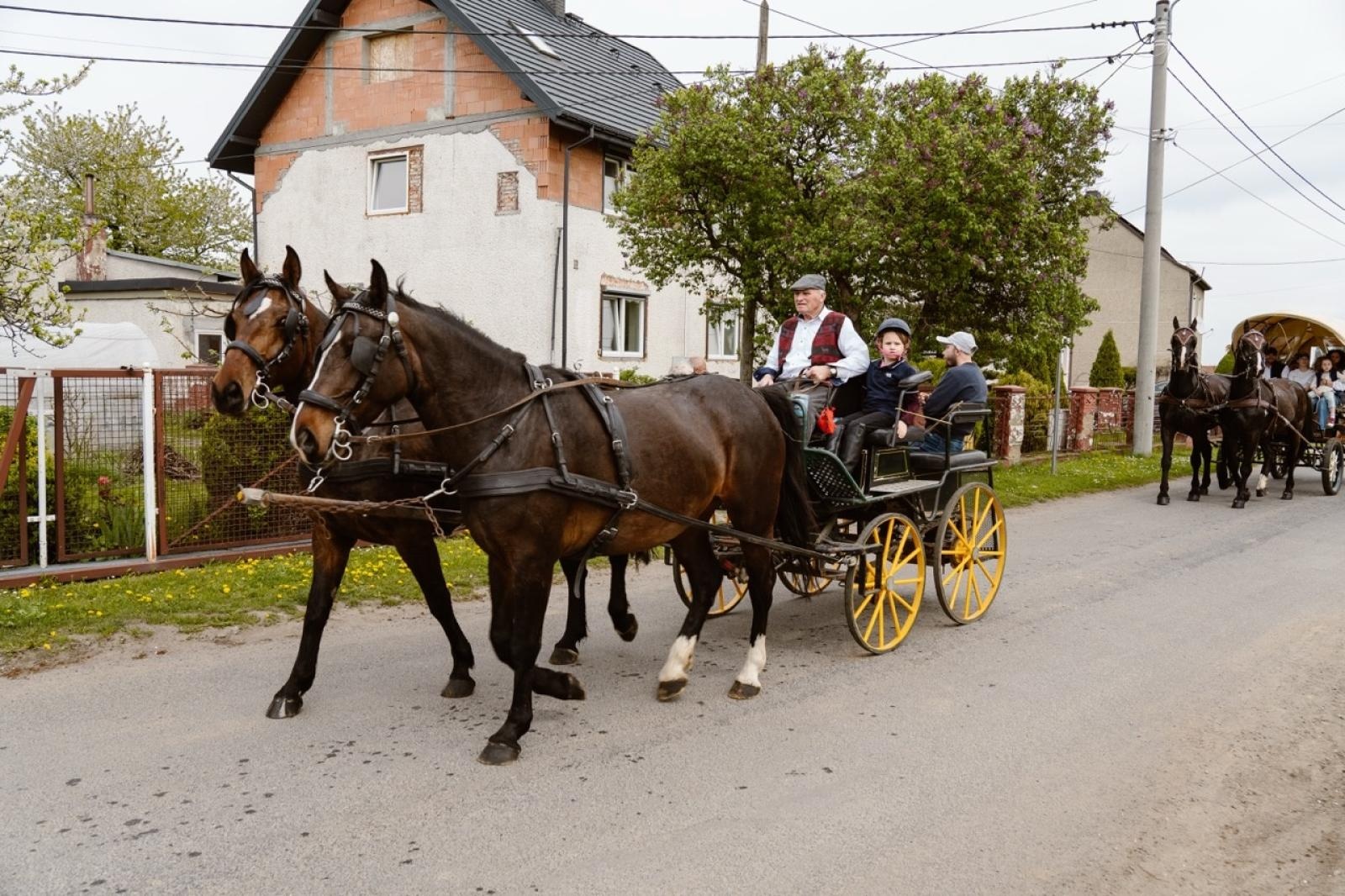 Zdjęcie w galerii na portalu naszraciborz.pl: Tradycyjna pietrowicka procesja wielkanocna na bis. Pielęgnowanie ducha i historii wiadomości z regionu