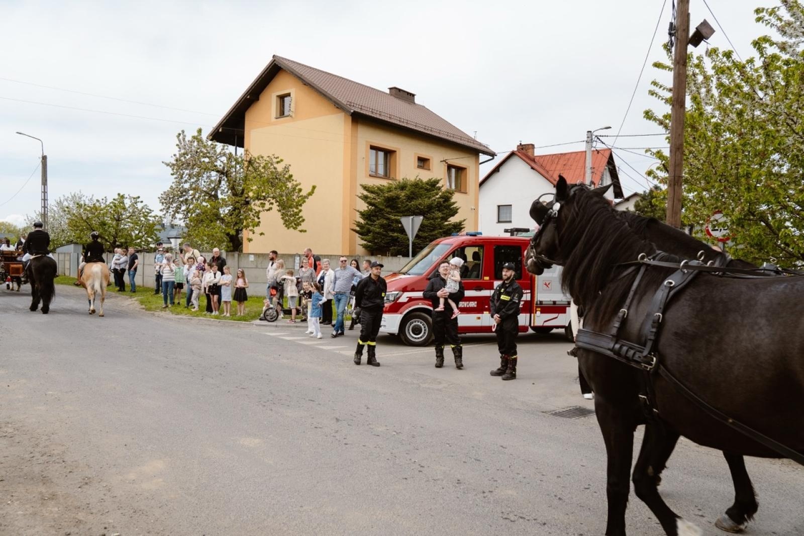 Zdjęcie w galerii na portalu naszraciborz.pl: Tradycyjna pietrowicka procesja wielkanocna na bis. Pielęgnowanie ducha i historii wiadomości z regionu