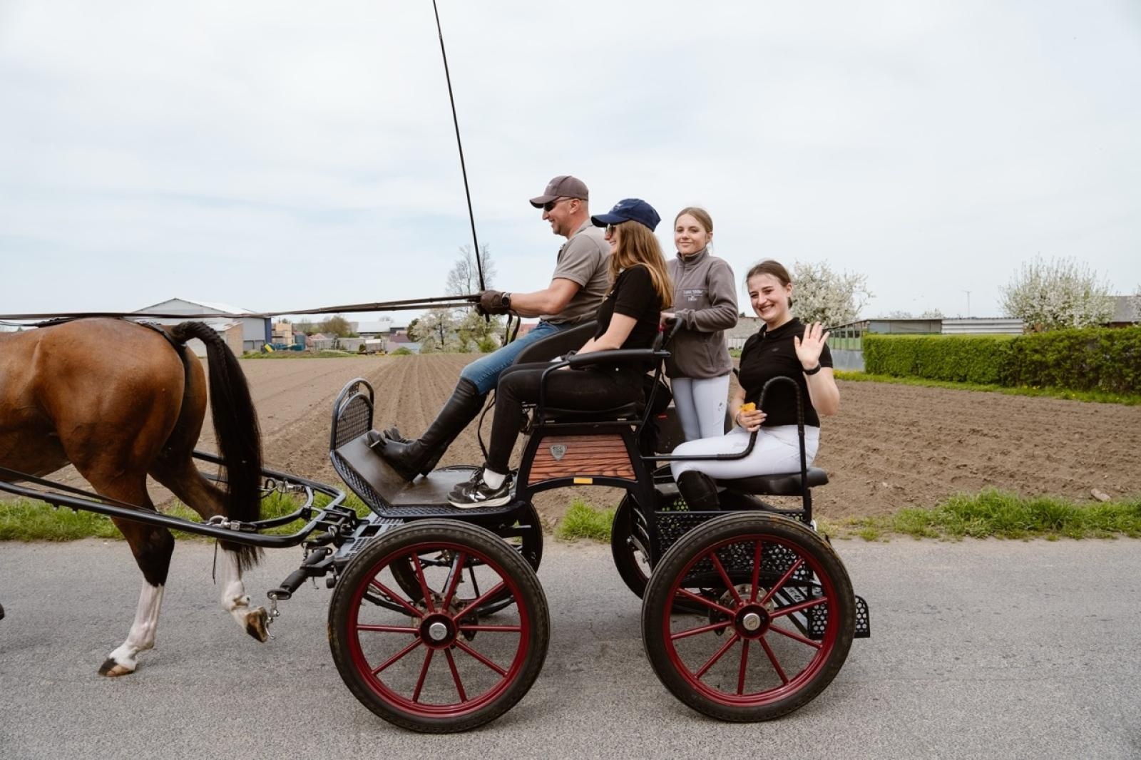 Zdjęcie w galerii na portalu naszraciborz.pl: Tradycyjna pietrowicka procesja wielkanocna na bis. Pielęgnowanie ducha i historii wiadomości z regionu