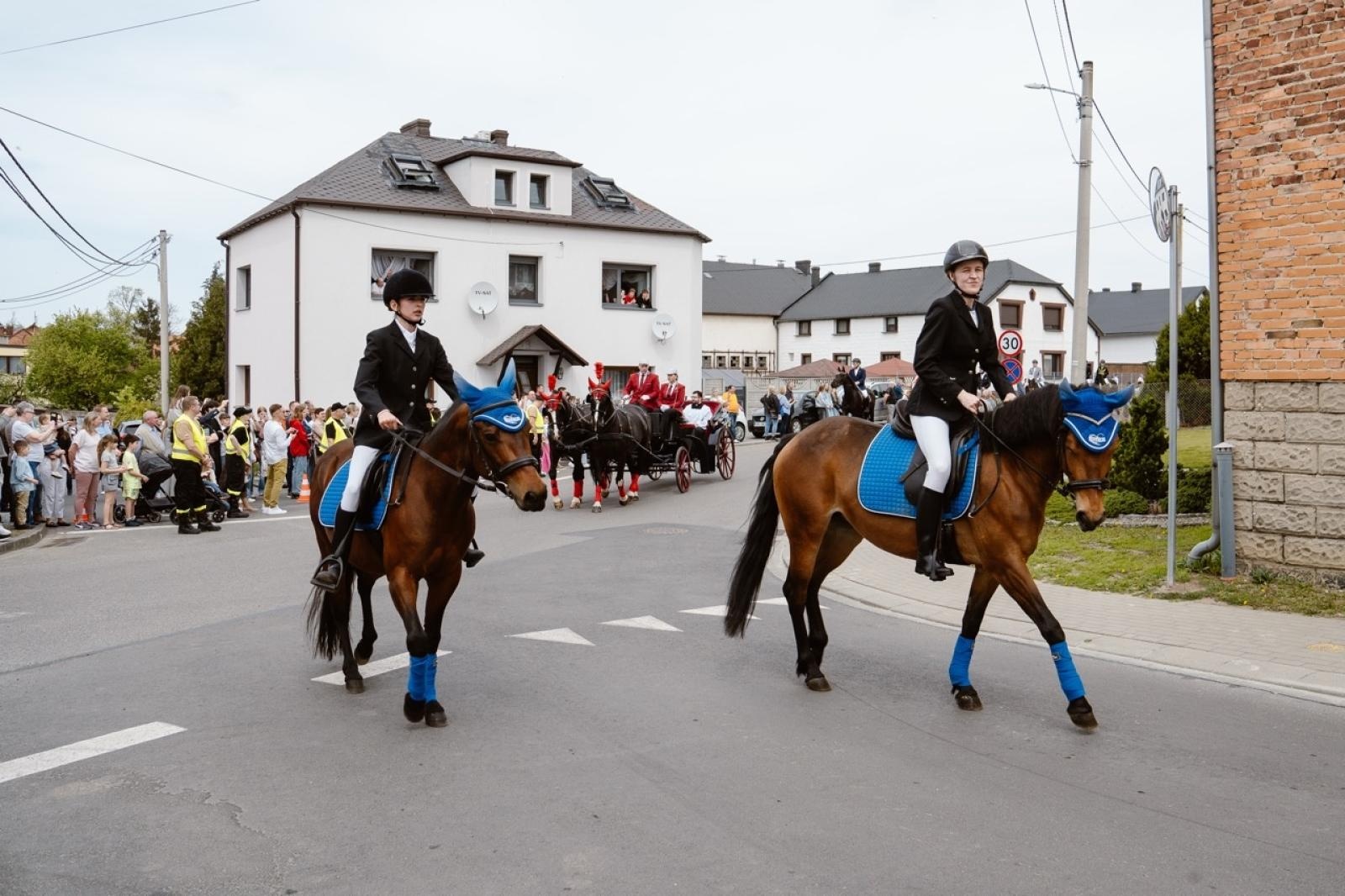 Zdjęcie w galerii na portalu naszraciborz.pl: Tradycyjna pietrowicka procesja wielkanocna na bis. Pielęgnowanie ducha i historii wiadomości z regionu