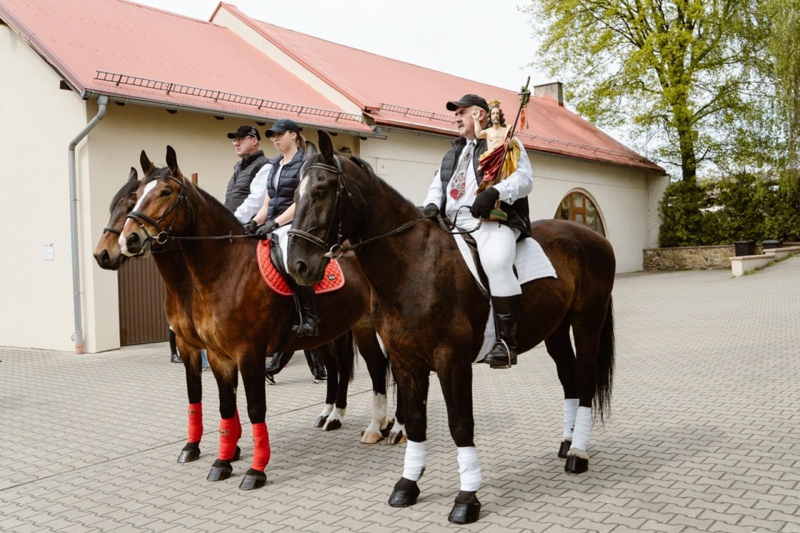 Zdjęcie w galerii na portalu naszraciborz.pl: Tradycyjna pietrowicka procesja wielkanocna na bis. Pielęgnowanie ducha i historii wiadomości z regionu