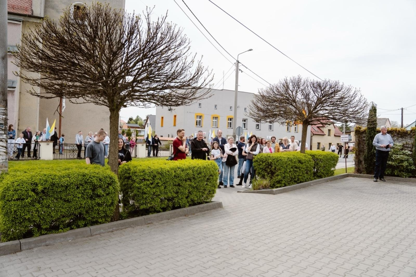 Zdjęcie w galerii na portalu naszraciborz.pl: Tradycyjna pietrowicka procesja wielkanocna na bis. Pielęgnowanie ducha i historii wiadomości z regionu